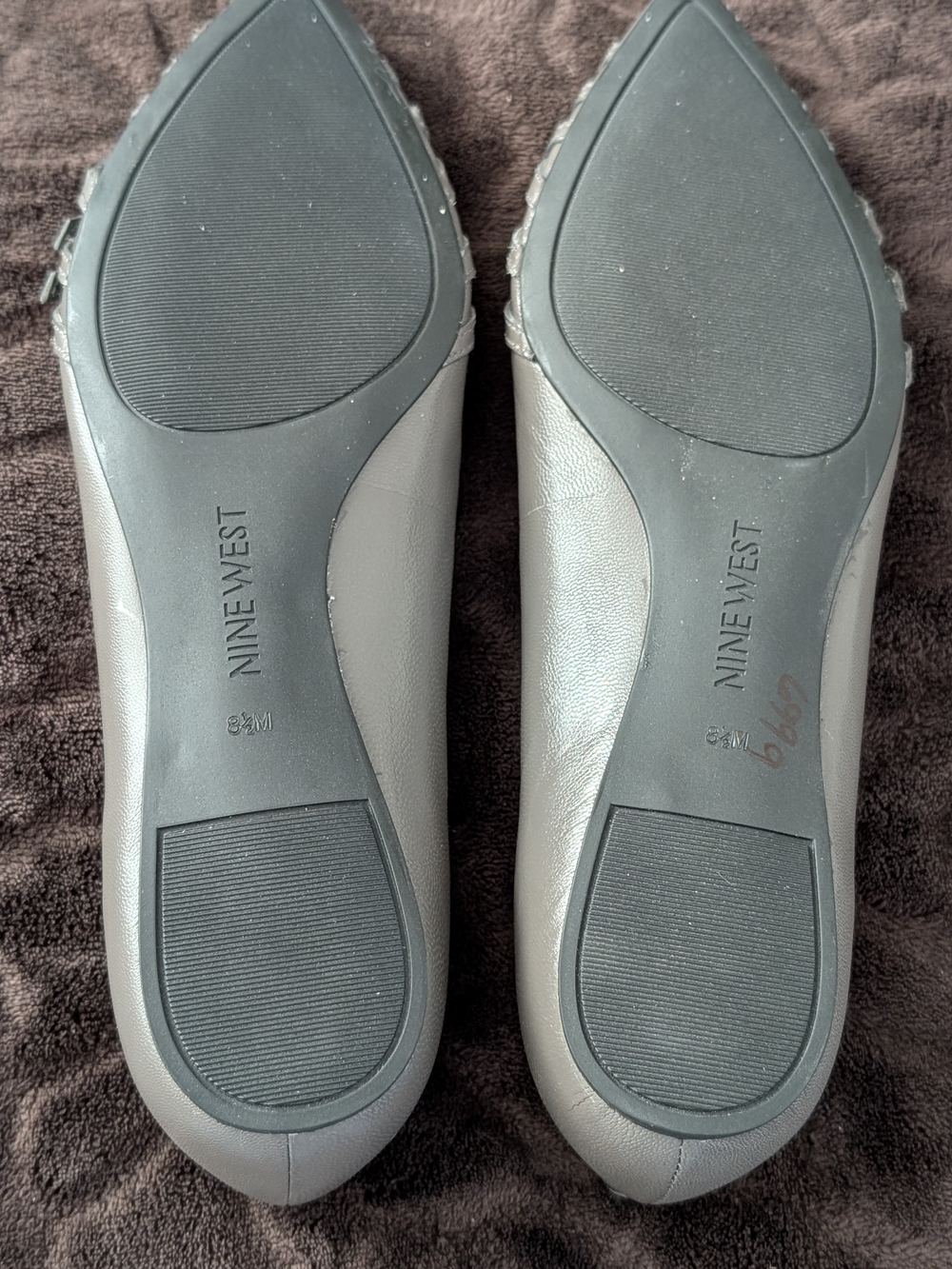 JUST REDUCED!!  2 Pairs Nine West Pointed Toe Flats in Gray and Red with Buckles - Picture 5 of 6